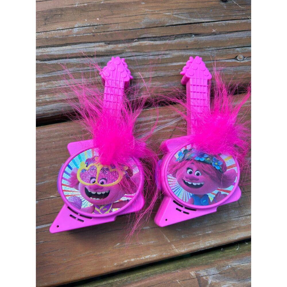 DreamWorks Trolls World Tour Walkie Talkies Pair – eKids TR-207 Pink Poppy